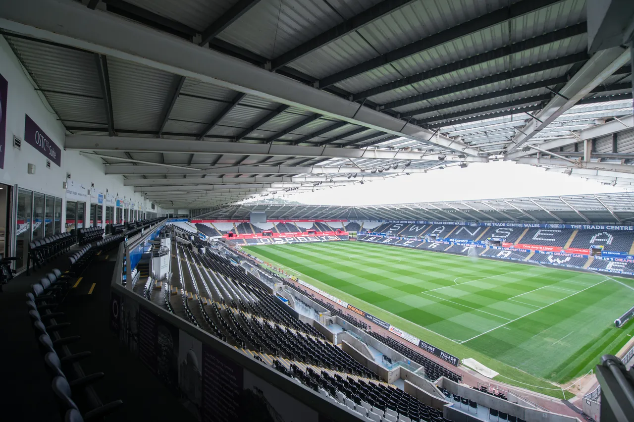 Swansea.com Stadium, Swansea