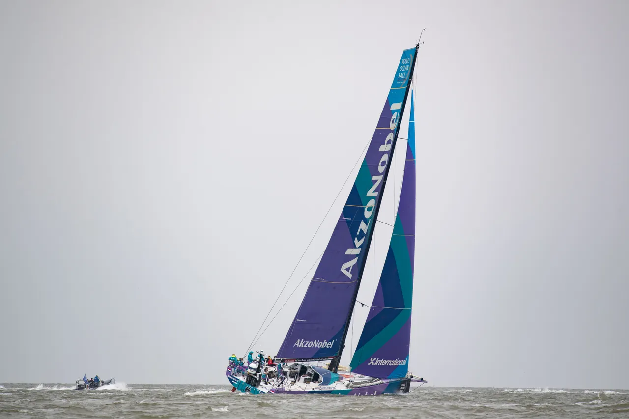 Volvo Ocean Race, Leg Depart, 2018. Photographer Wales News Service