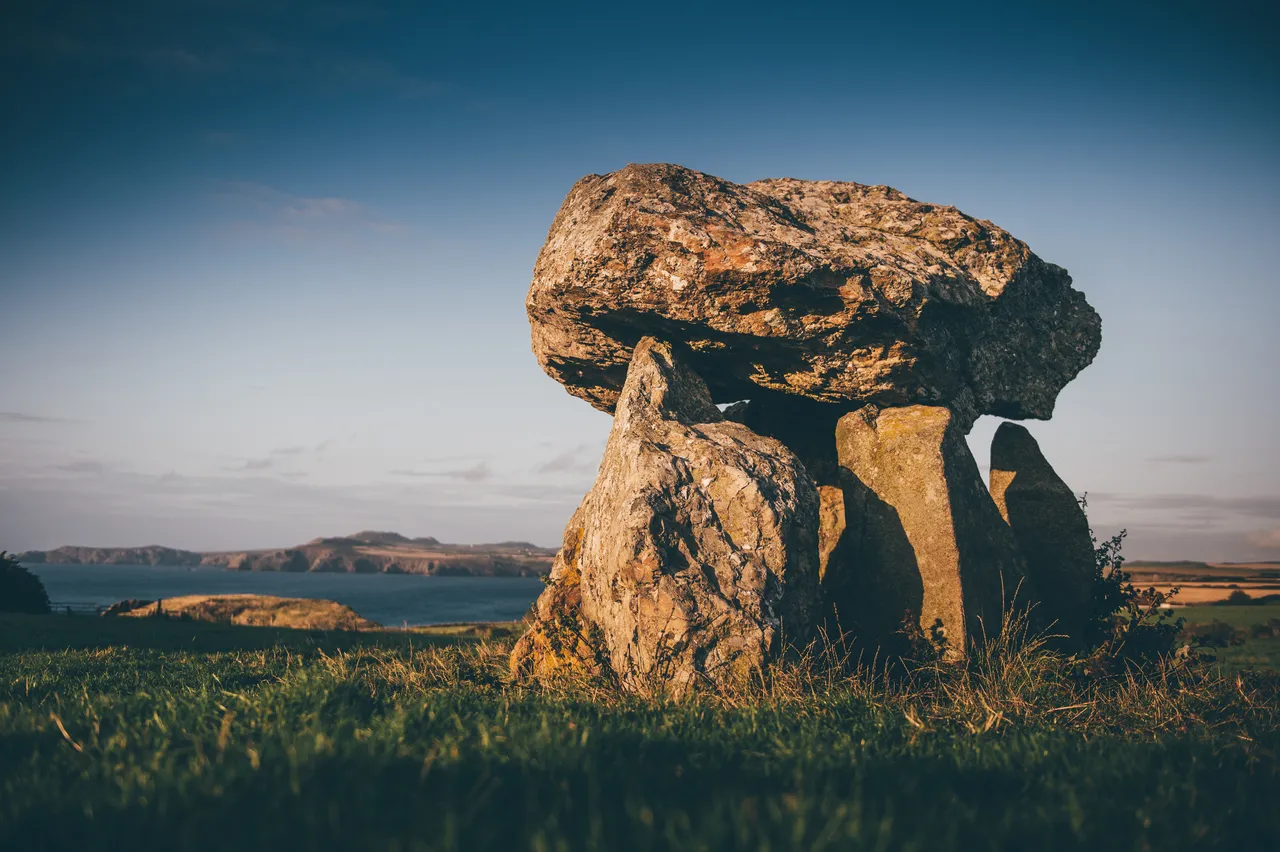 Carreg Samson