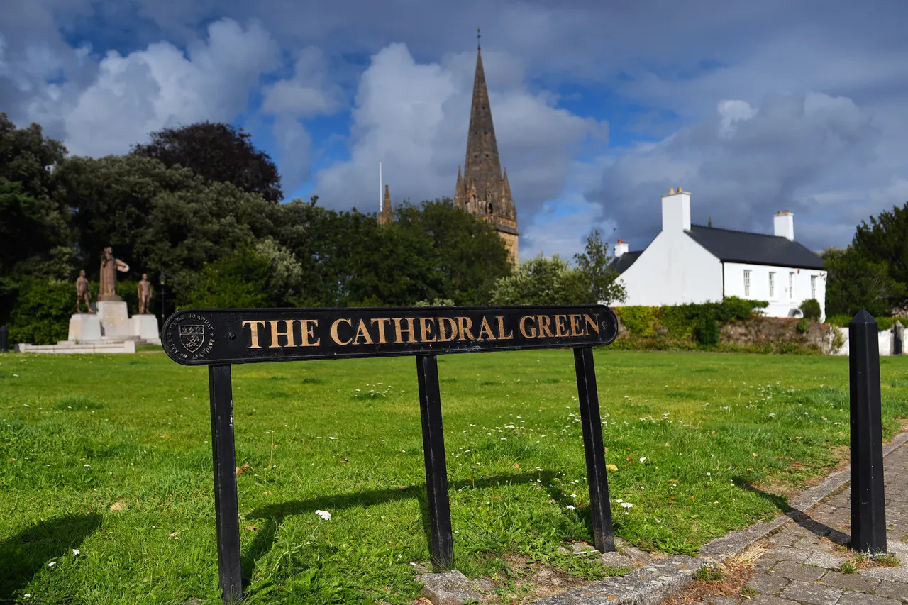 Cathedral Green, Llandaff