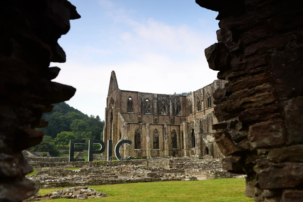 WNS_180816_EPIC_Tintern_Abbey_09