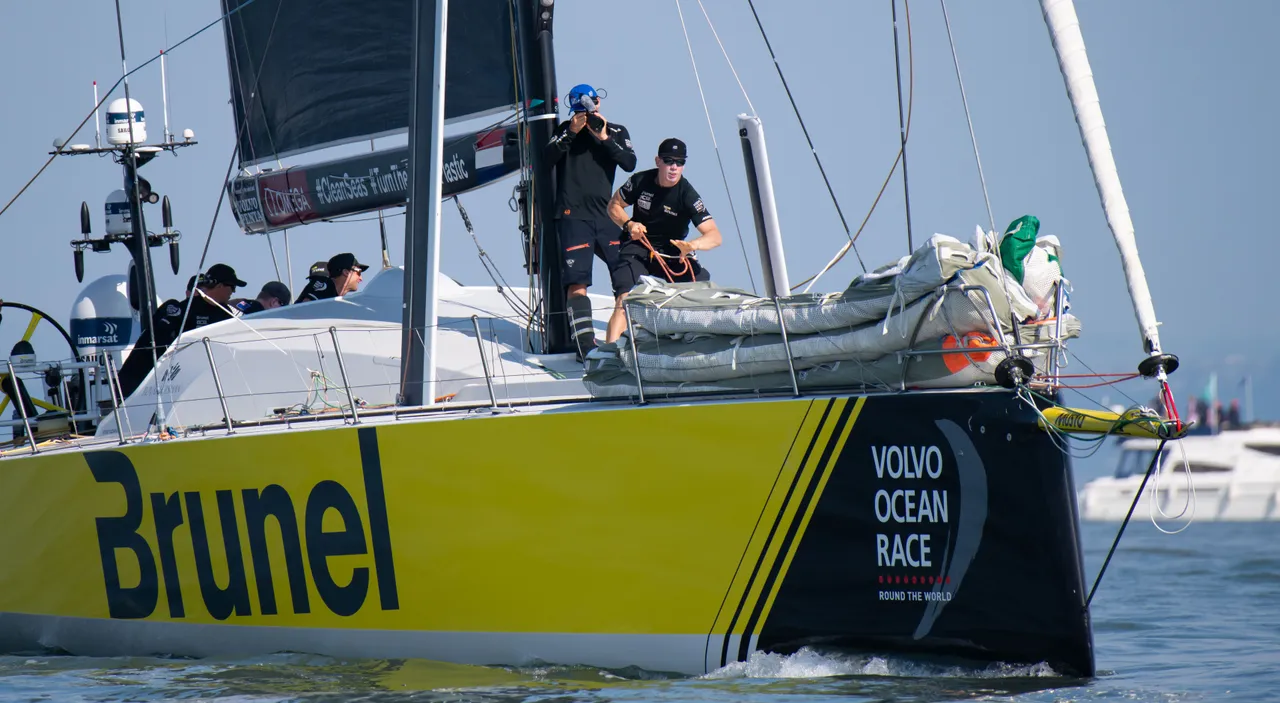 Volvo Ocean Race, Leg Depart, 2018. Photographer Wales News Service