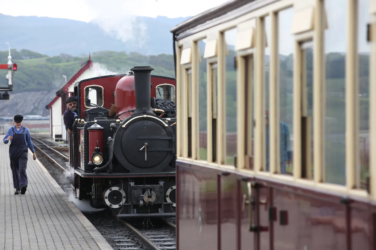 Ffestiniog Railway, Snowdonia