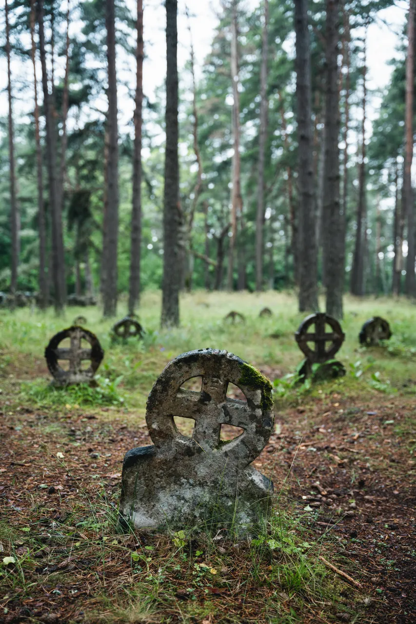 Suncrosses cemetery
