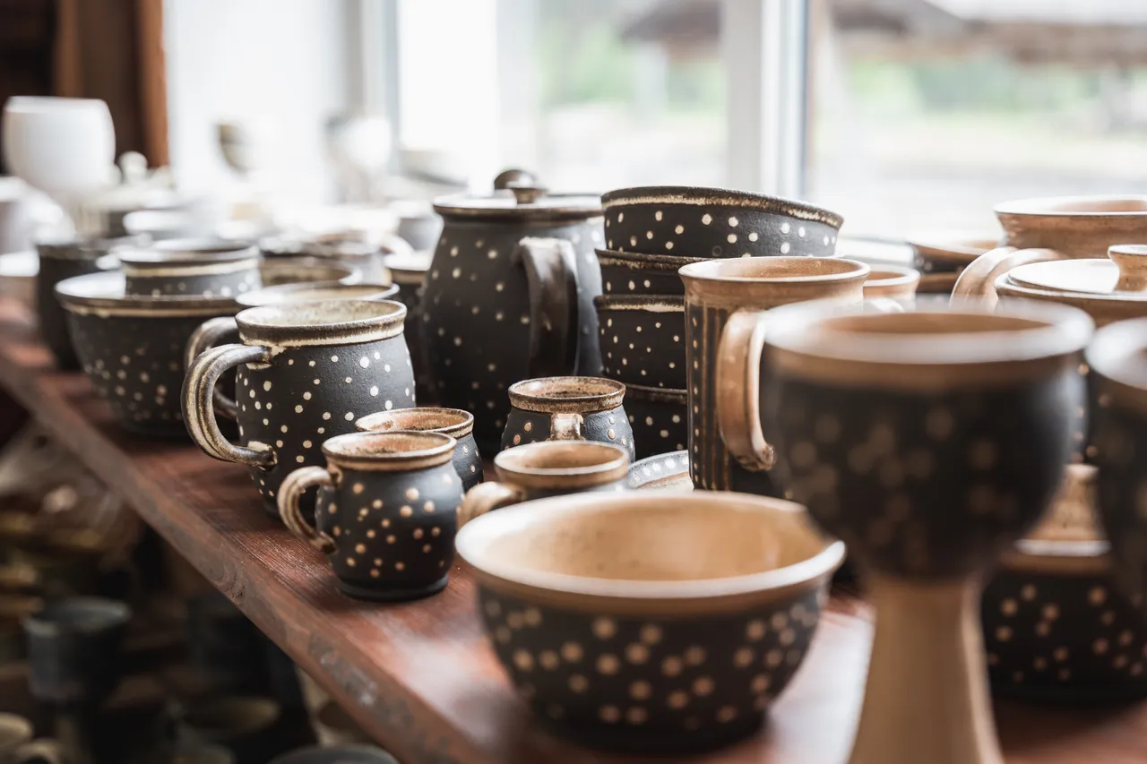 Piusa Pottery ceramics studio