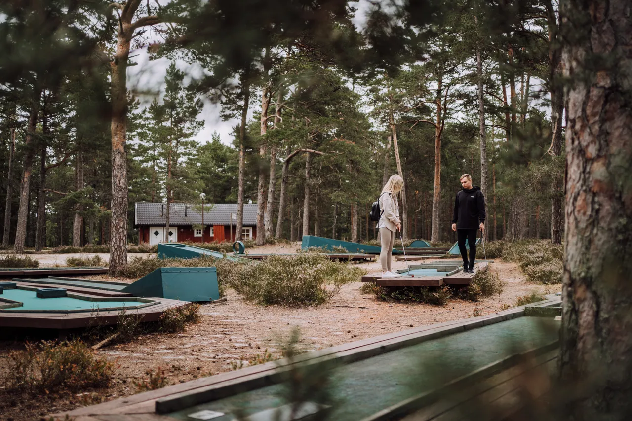 Roosta Holiday Village