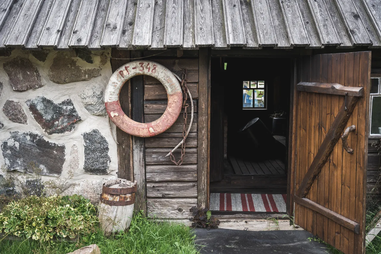 Kihnu Metsamaa culture farm