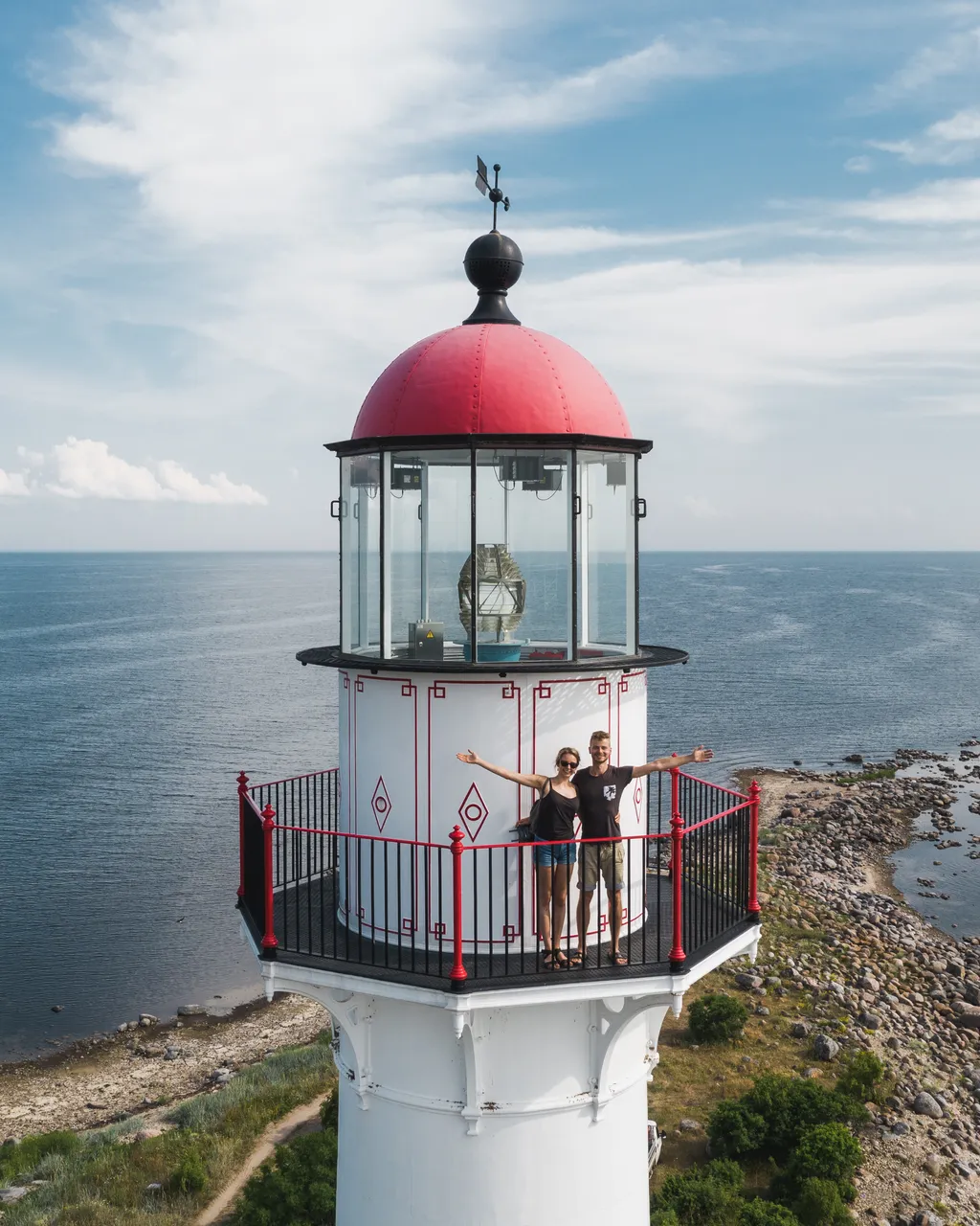 Kihnu lighthouse