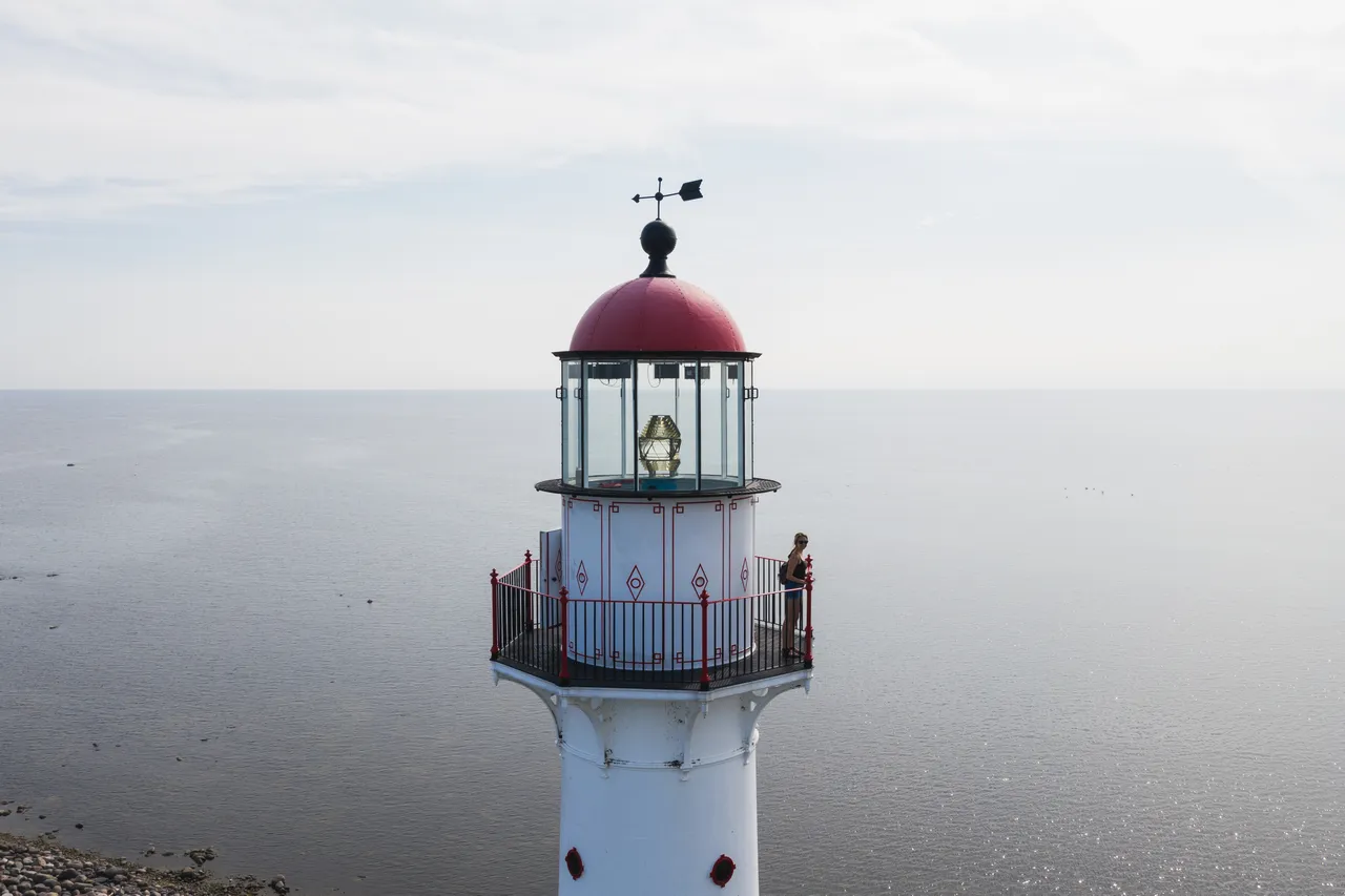 Kihnu lighthouse