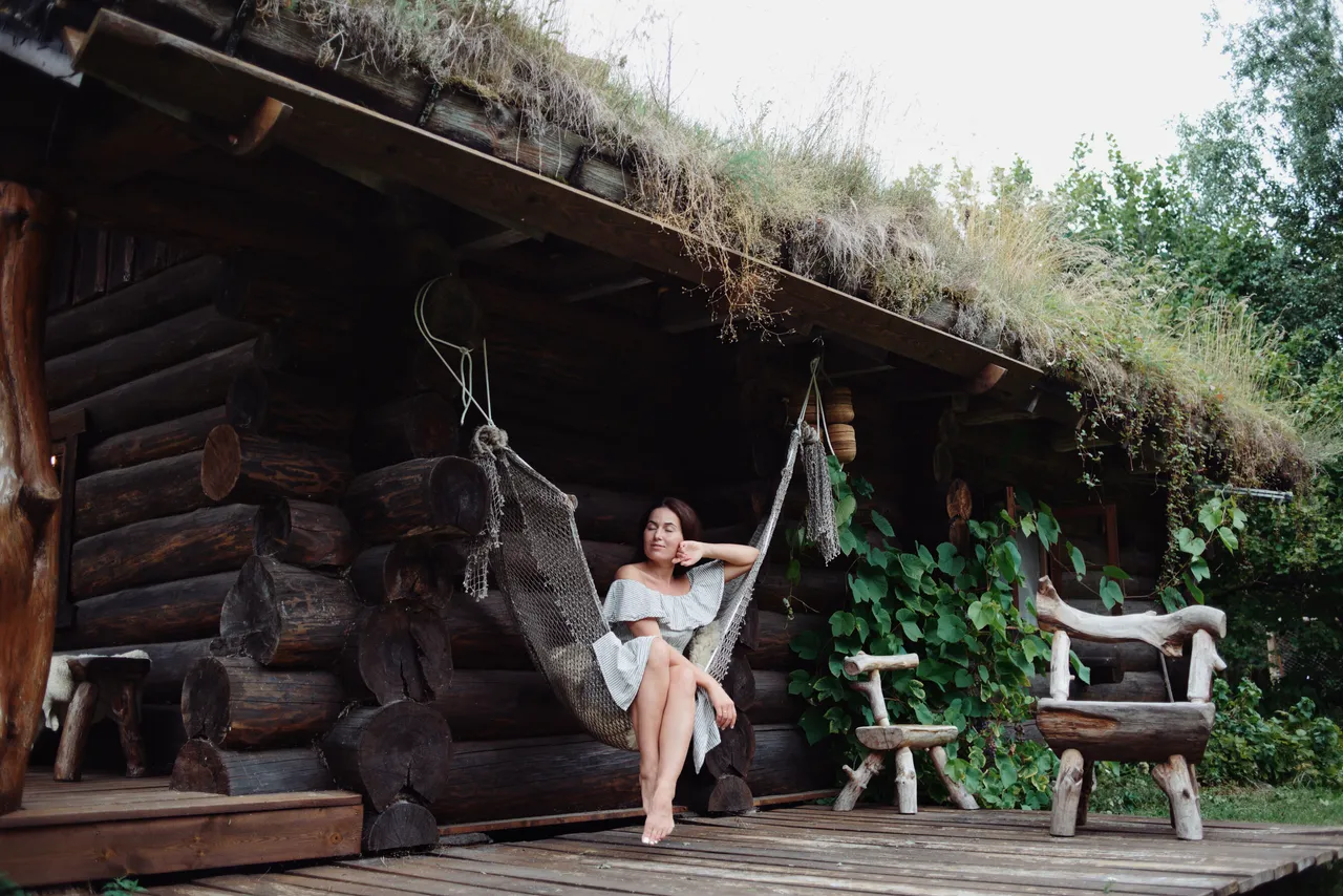 Pähkli Primeval Hut