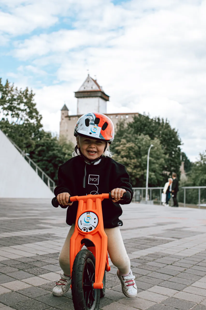 Narva river promenade
