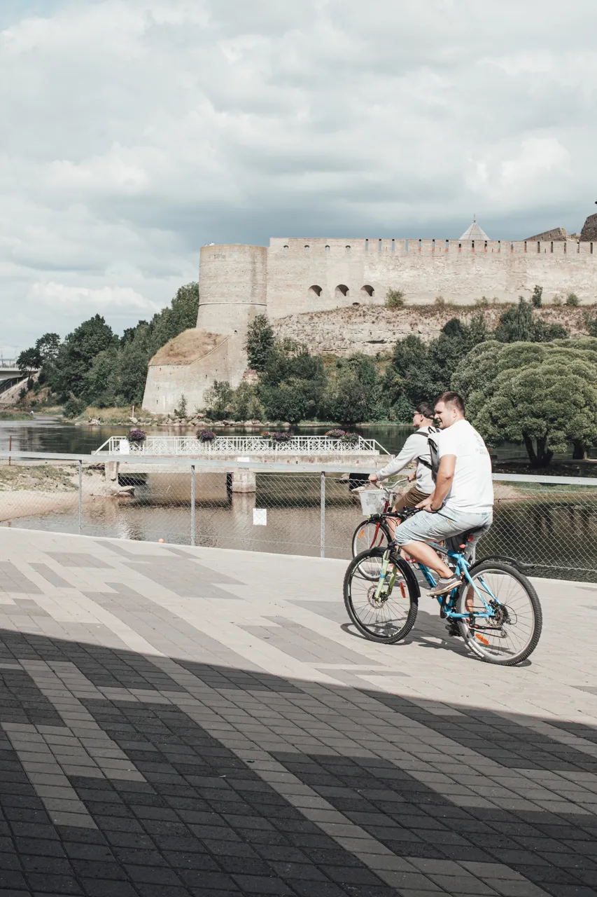 Narva river promenade