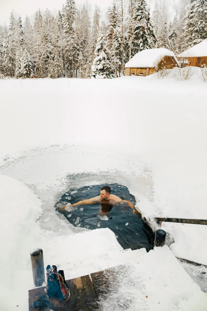 Ice hole swimming