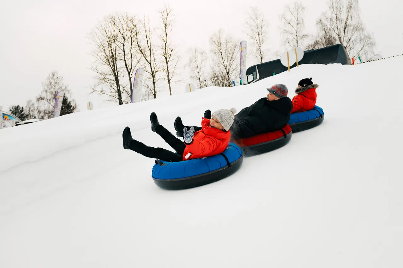Snowtubing