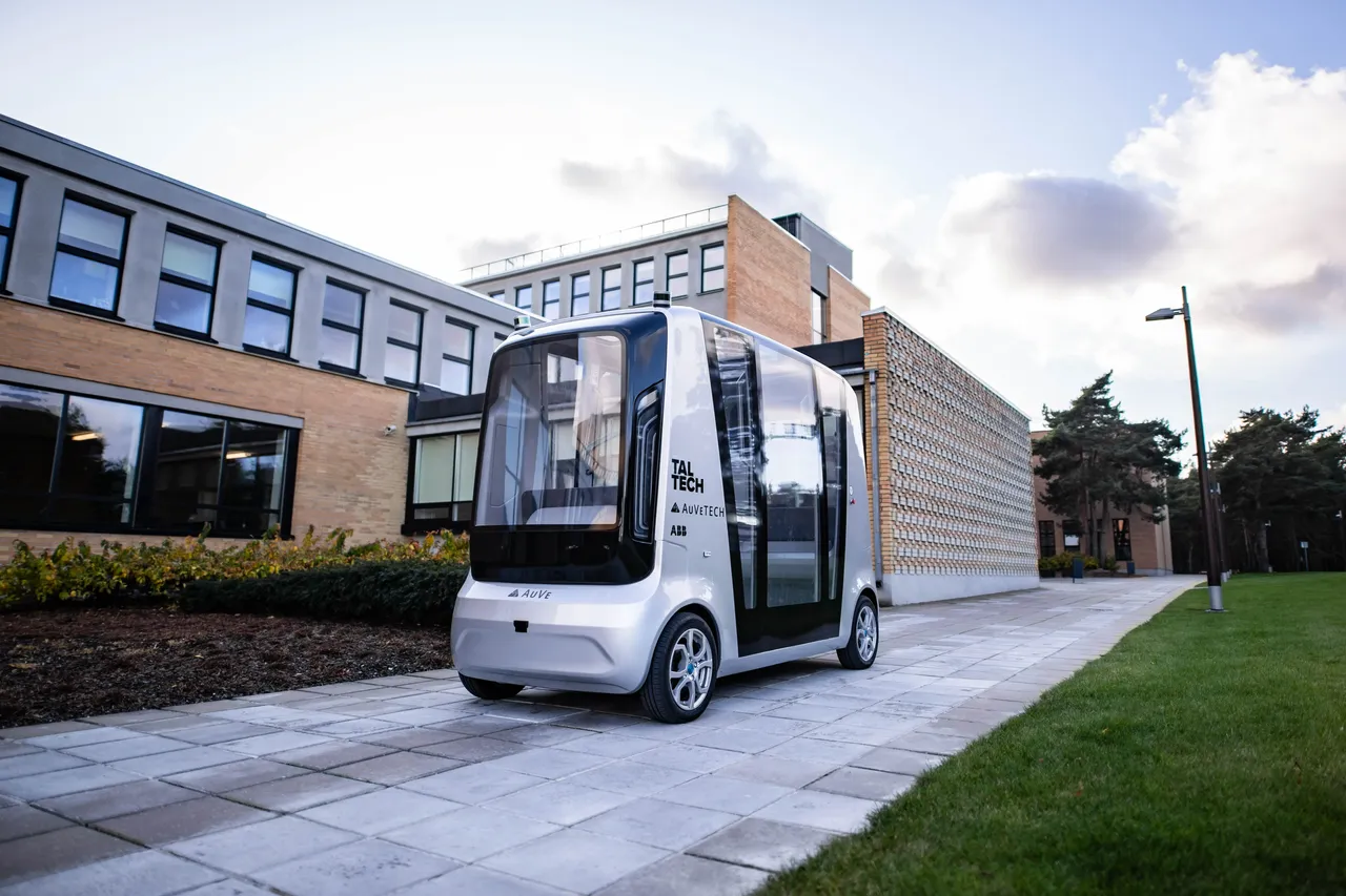 TalTech self-driving bus iseAuto