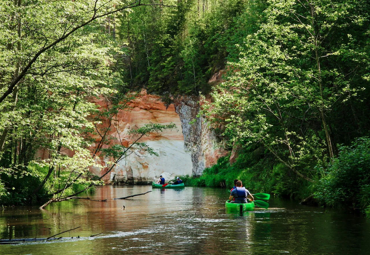 Canoeing on Ahja river