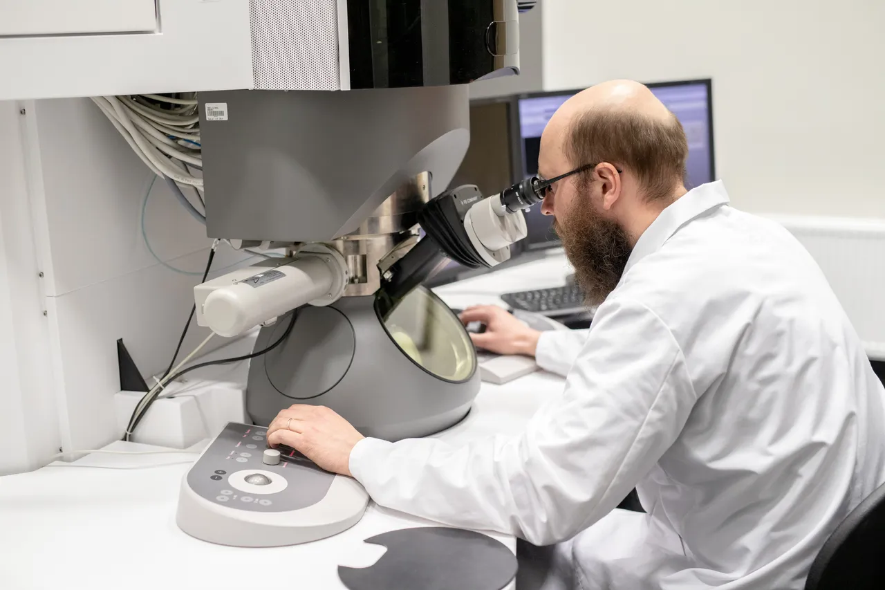 Working researcher in lab