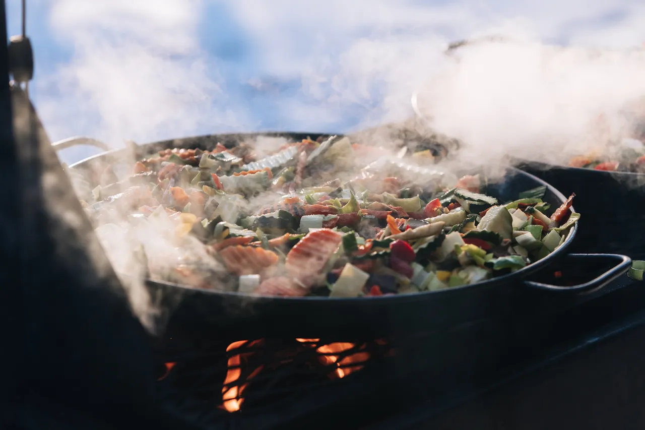 Outdoor cooking in winter