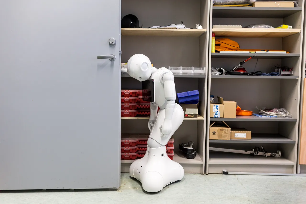 Robot at Univesity of Tartu Institute of Technology