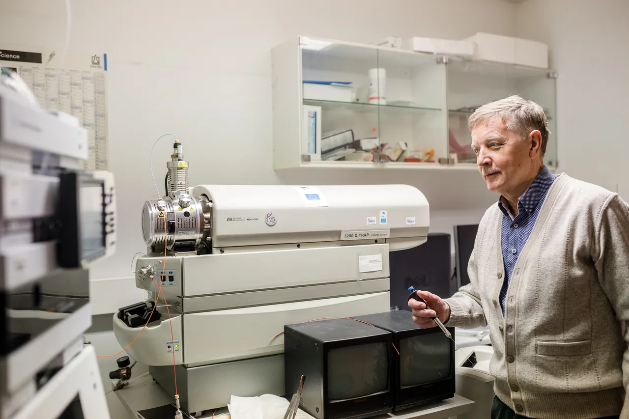 Professor Mihkel Zilmer at Tartu University Institute of Biomedicine and Translational Medicine