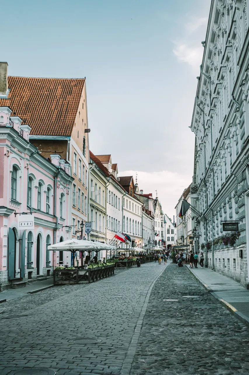Tallinn Old Town Vene street