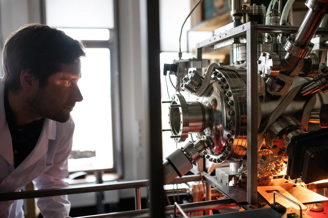 Man testing graphene sensor