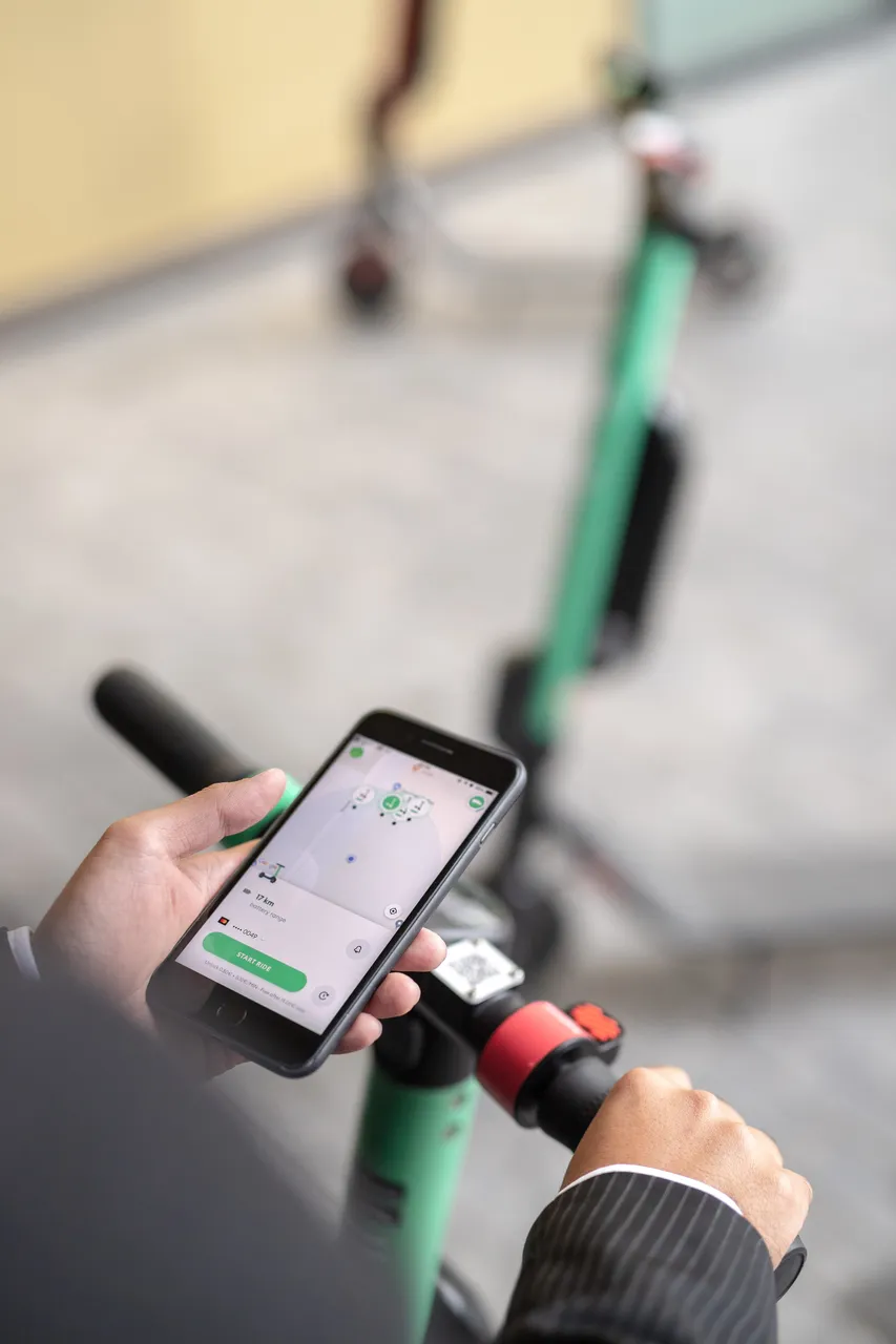 Paying for electric scooter ride