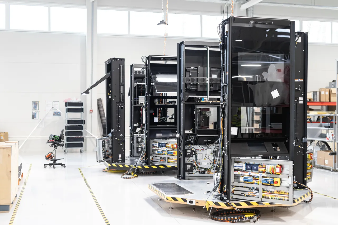 Pack robot in making