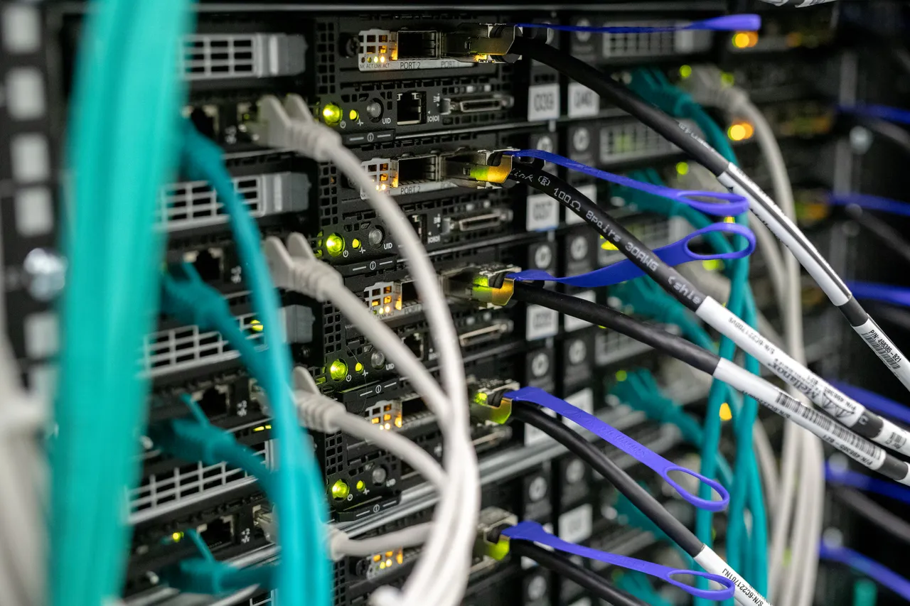 High Performance Computing Center of University of Tartu wires