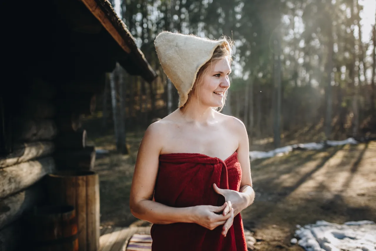 Estonian Smoke Sauna hat