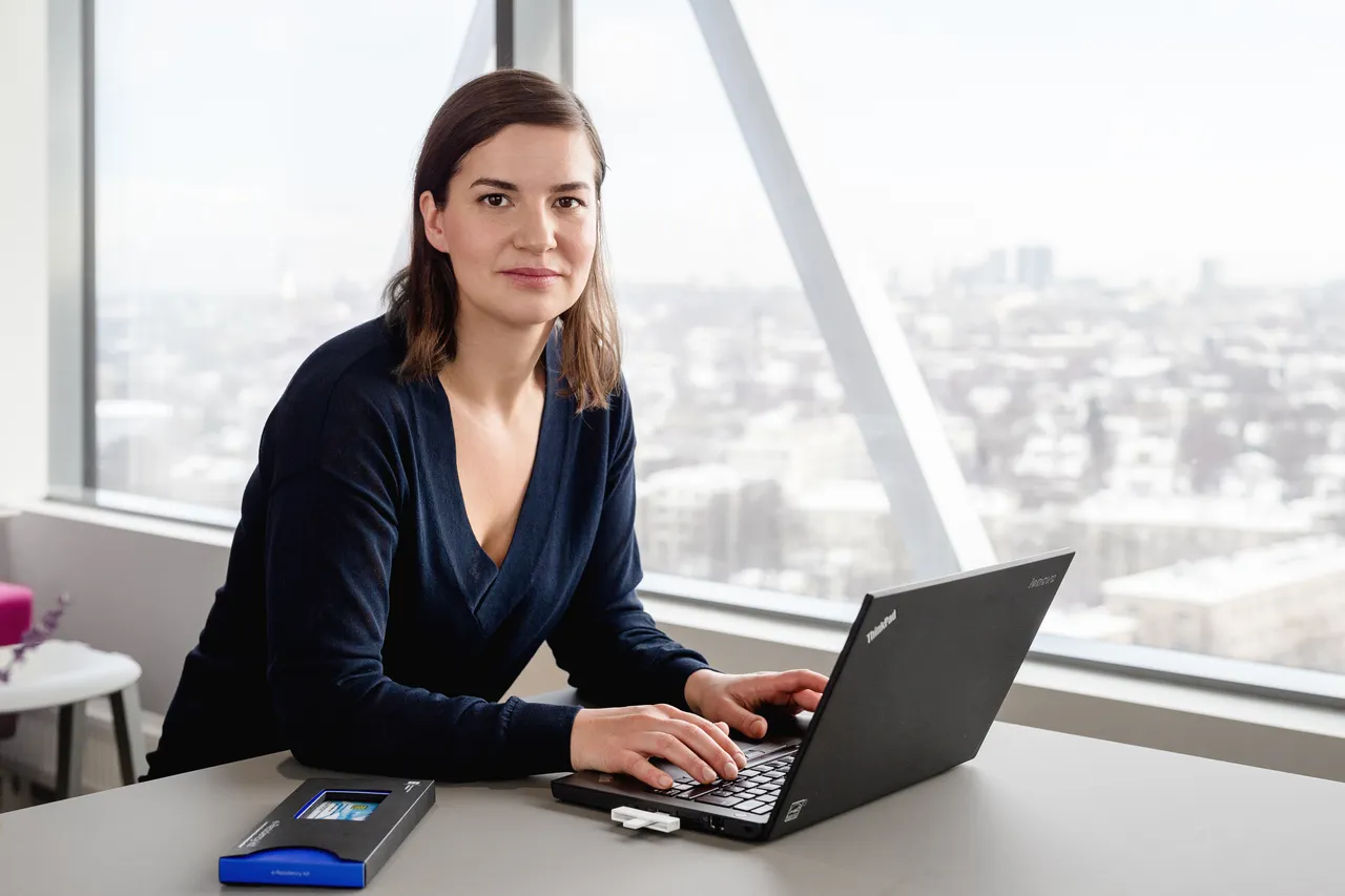 e-Resident woman working with computer
