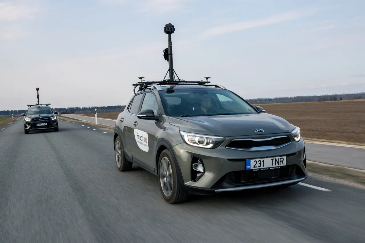 Car collecting big data