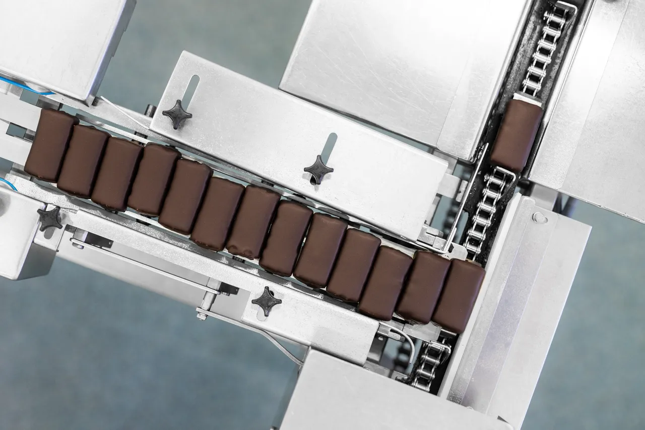 Curd snack production