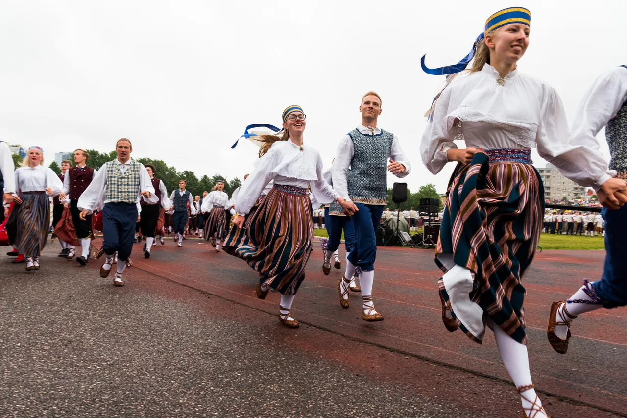 Estonian Song and Dance Festival dancers