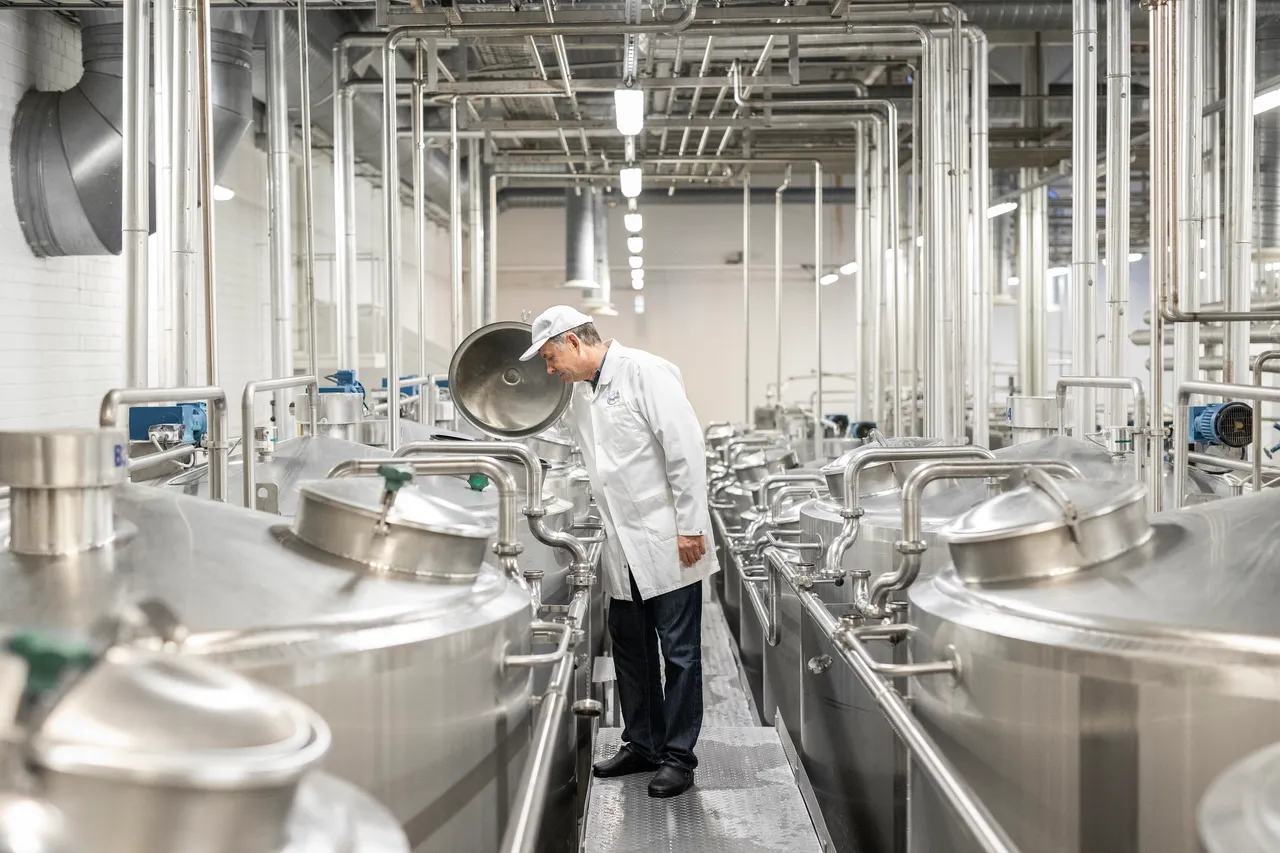 Dairy industry specialist