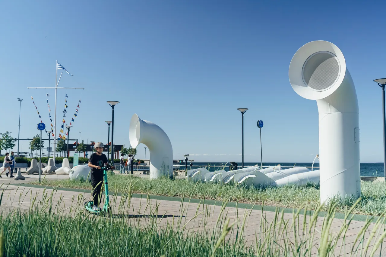 Seaside scooter ride