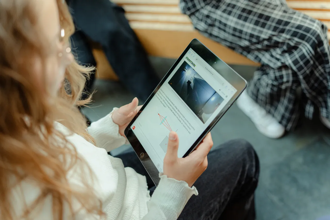 Student using tablet