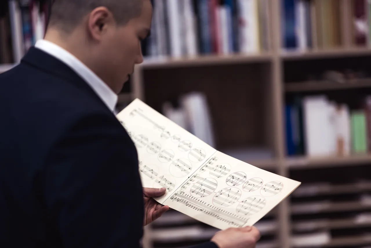 Reading a score