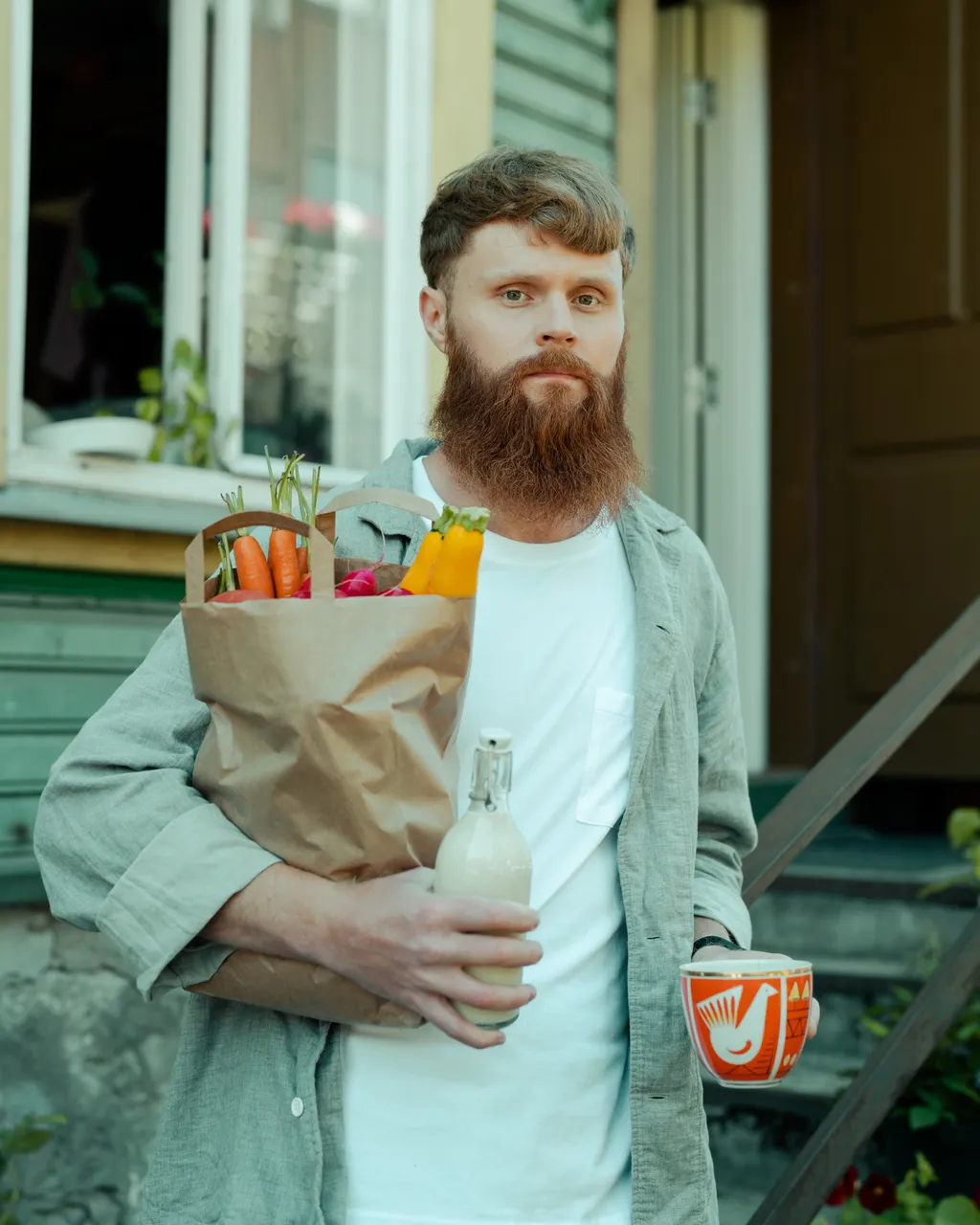 Hipster with grocieries