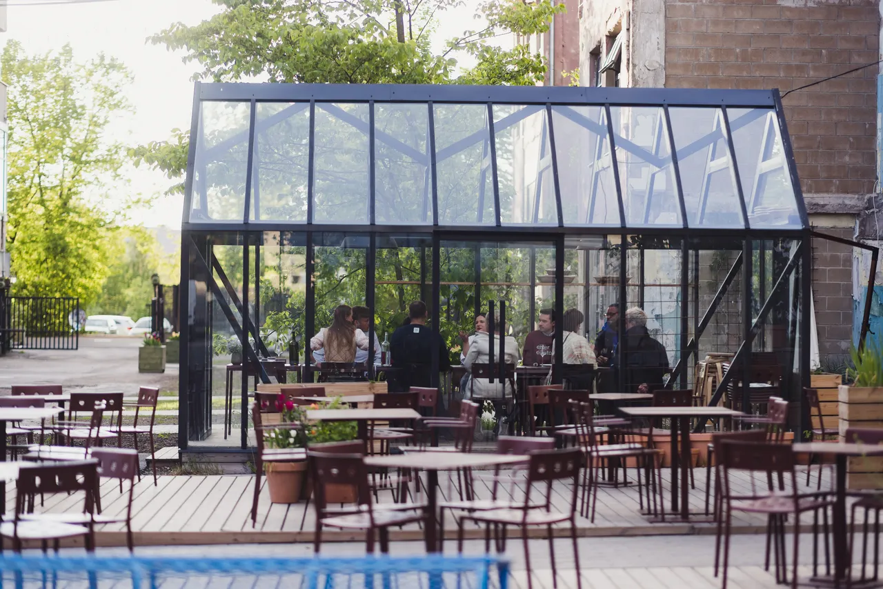 Barbarea restaurant greenhouse