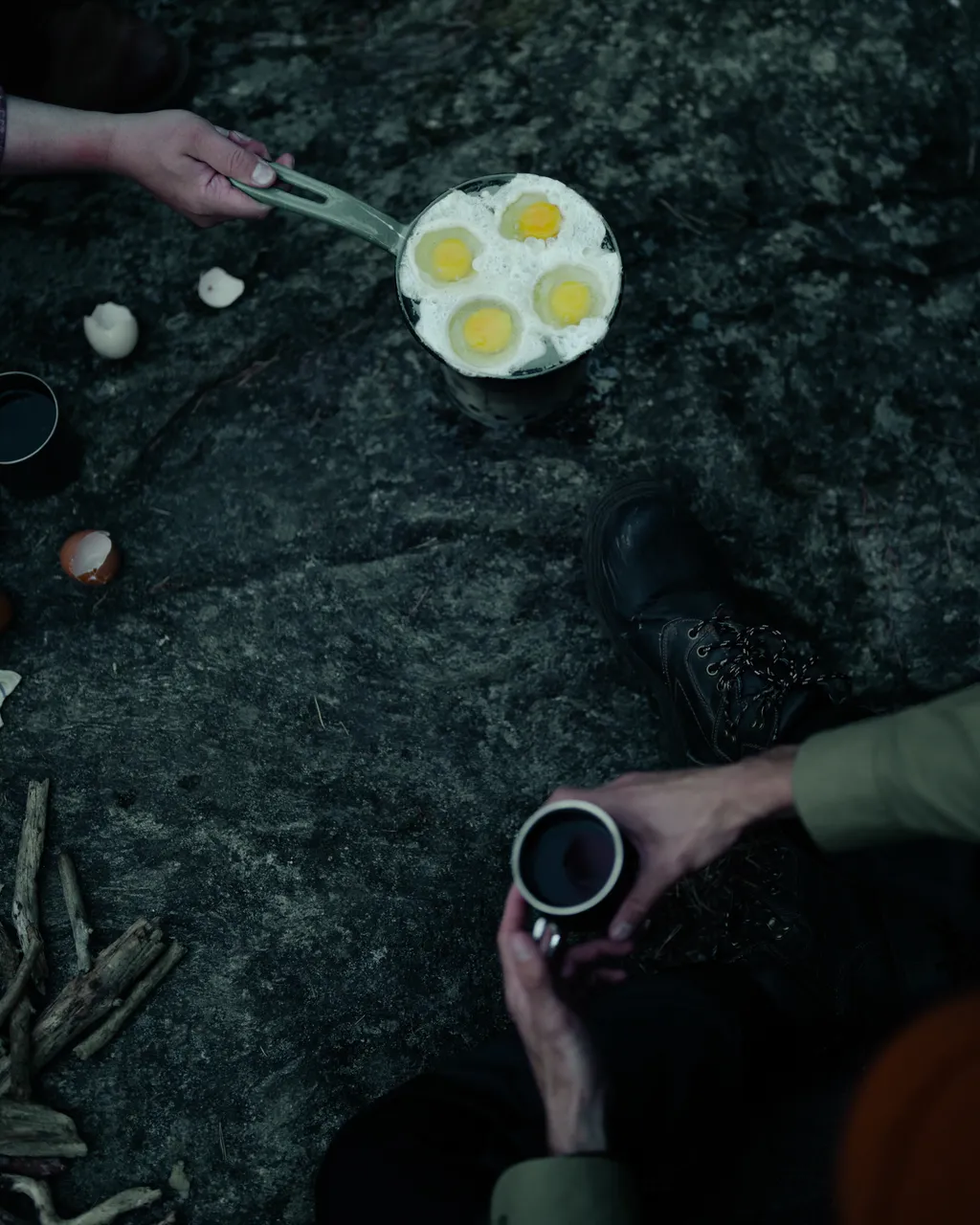 Cooking over a campfire