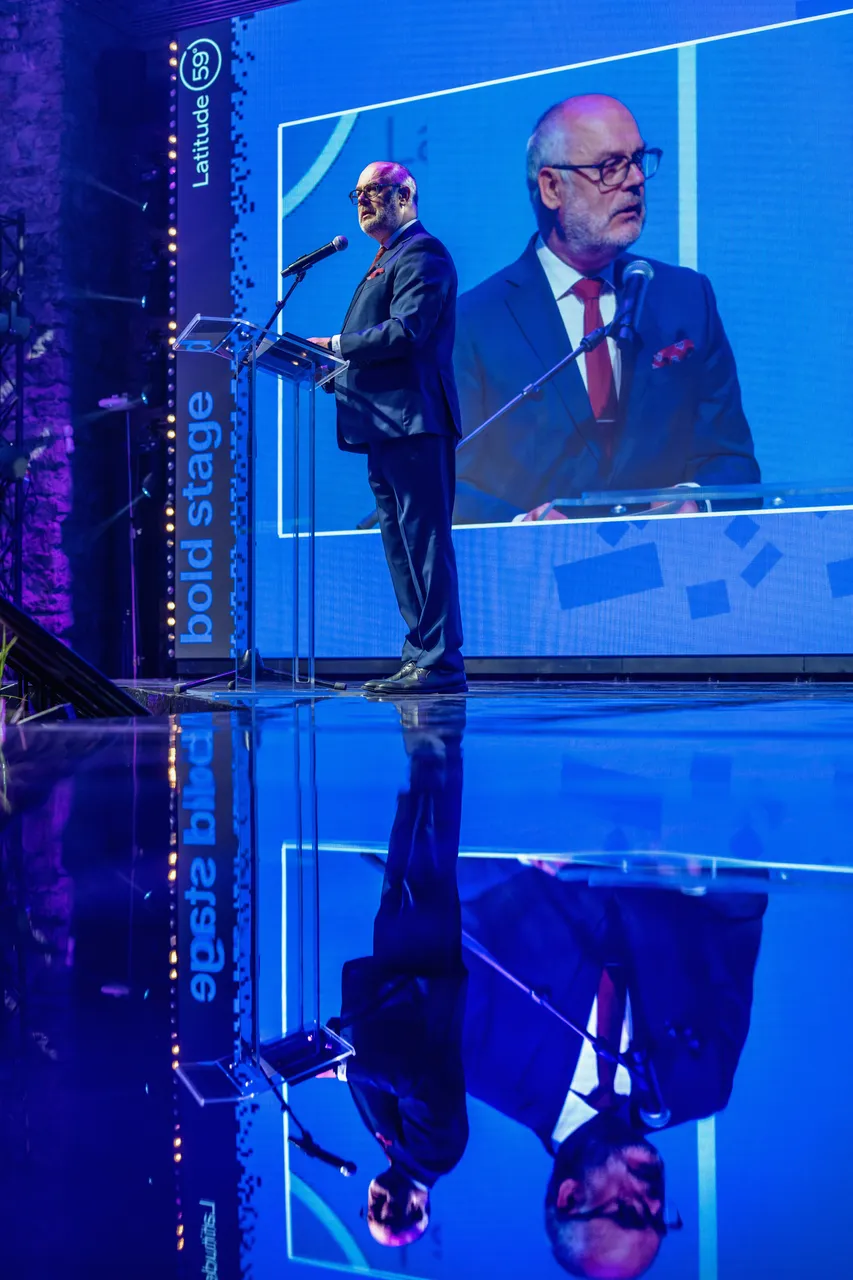 President Alar Karis giving speech