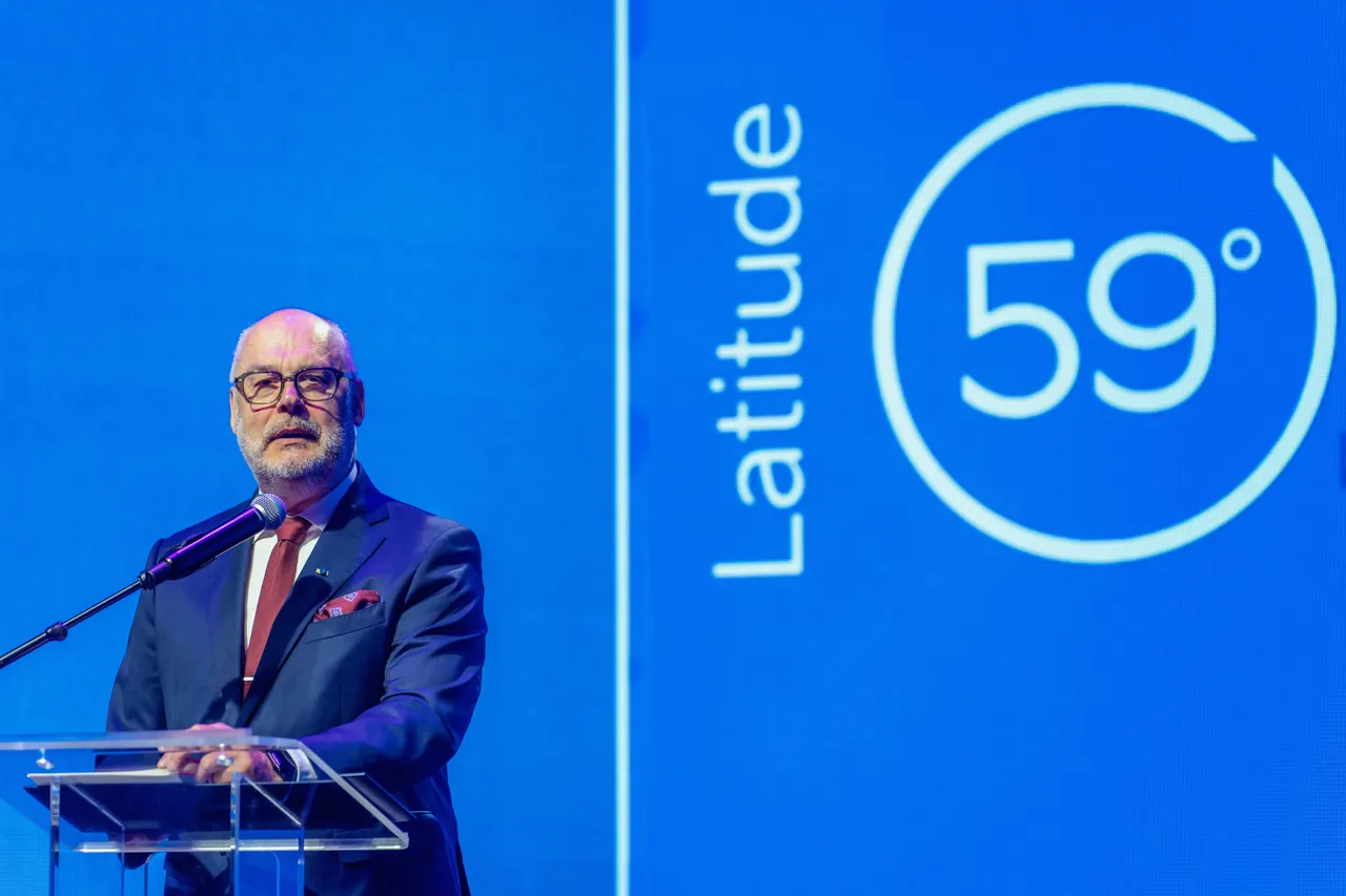 President Alar Karis giving speech