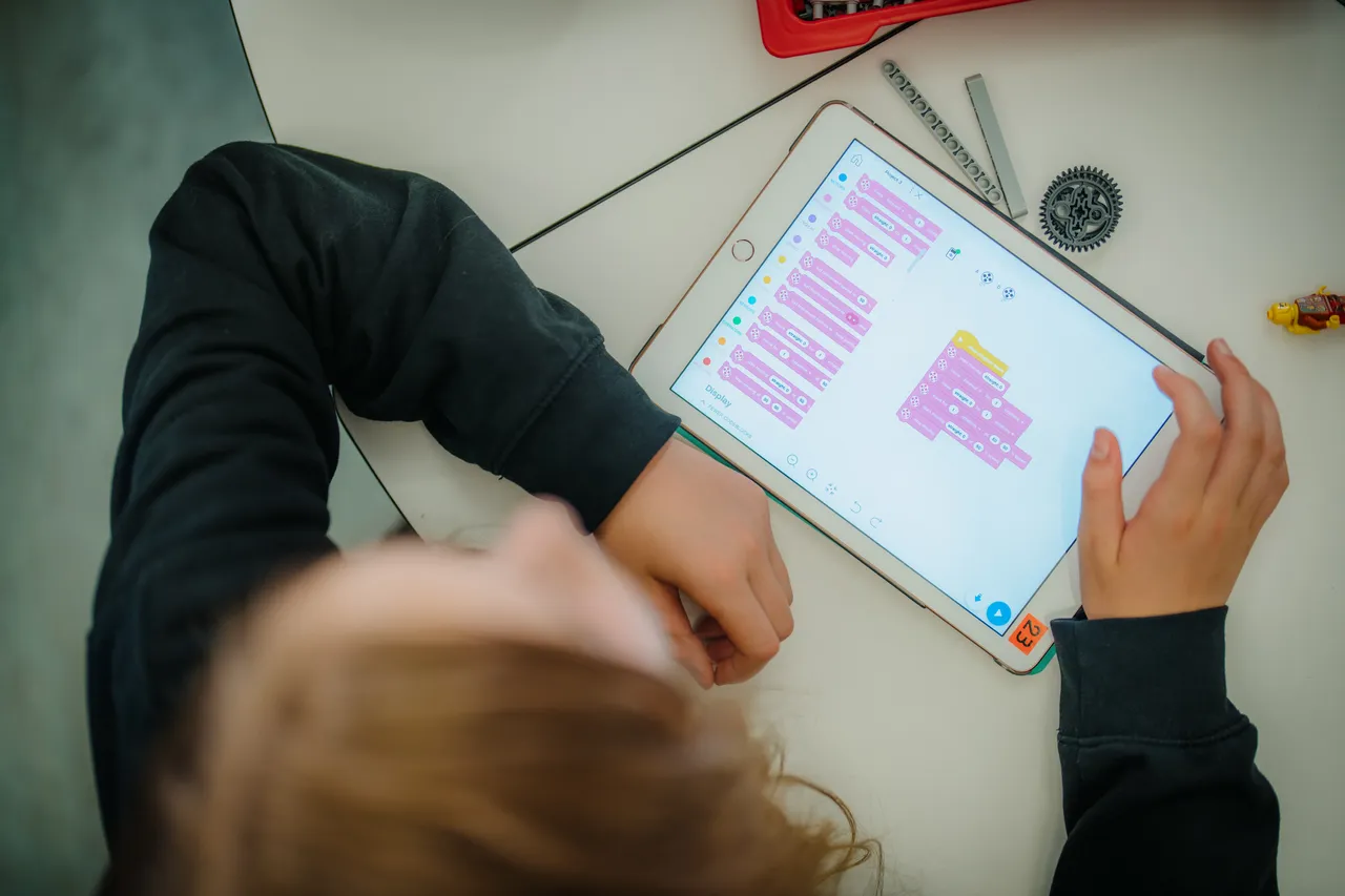 Programming with tablet