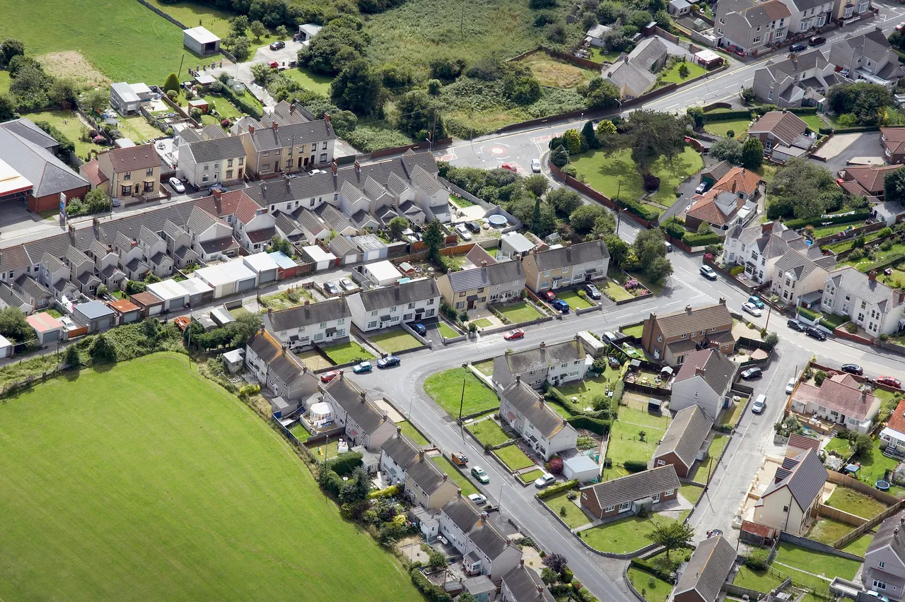 Community and Town Councils - Image 4