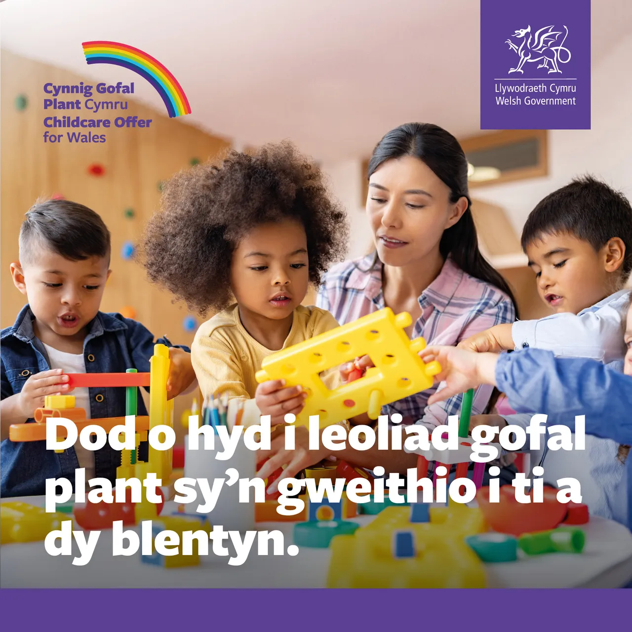 Social media - Carousel 01 - 01 - CYMRAEG