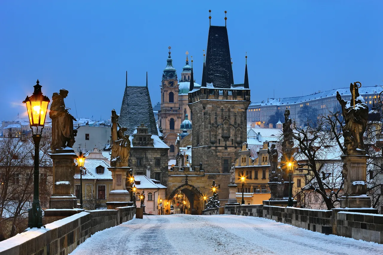 unes013_2013_01_22_4265_Praha