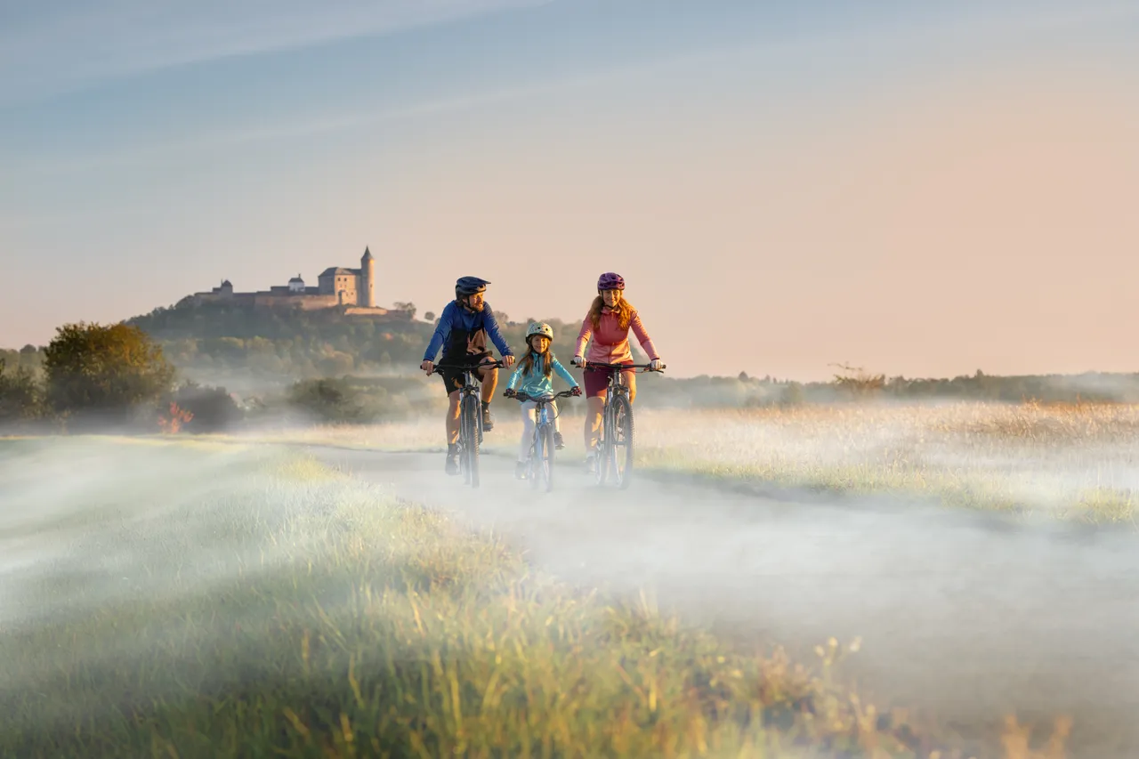 Unexpected Wellbeing 25, Steam room, léto, Summer, cyklo