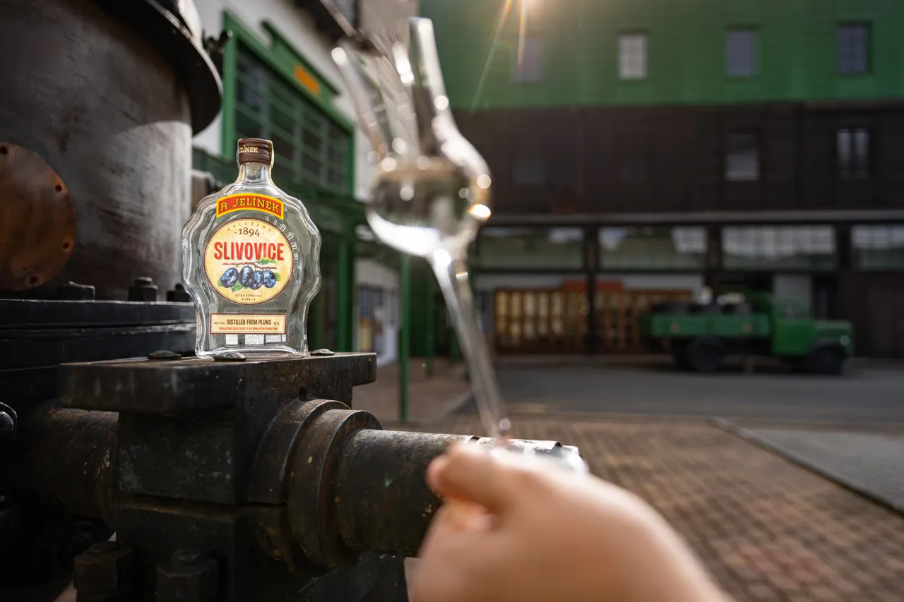 gasto_II-highres@oldrichhrb-10