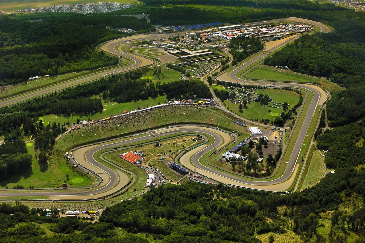 jmb027_08159971_Masarykuv_okruh